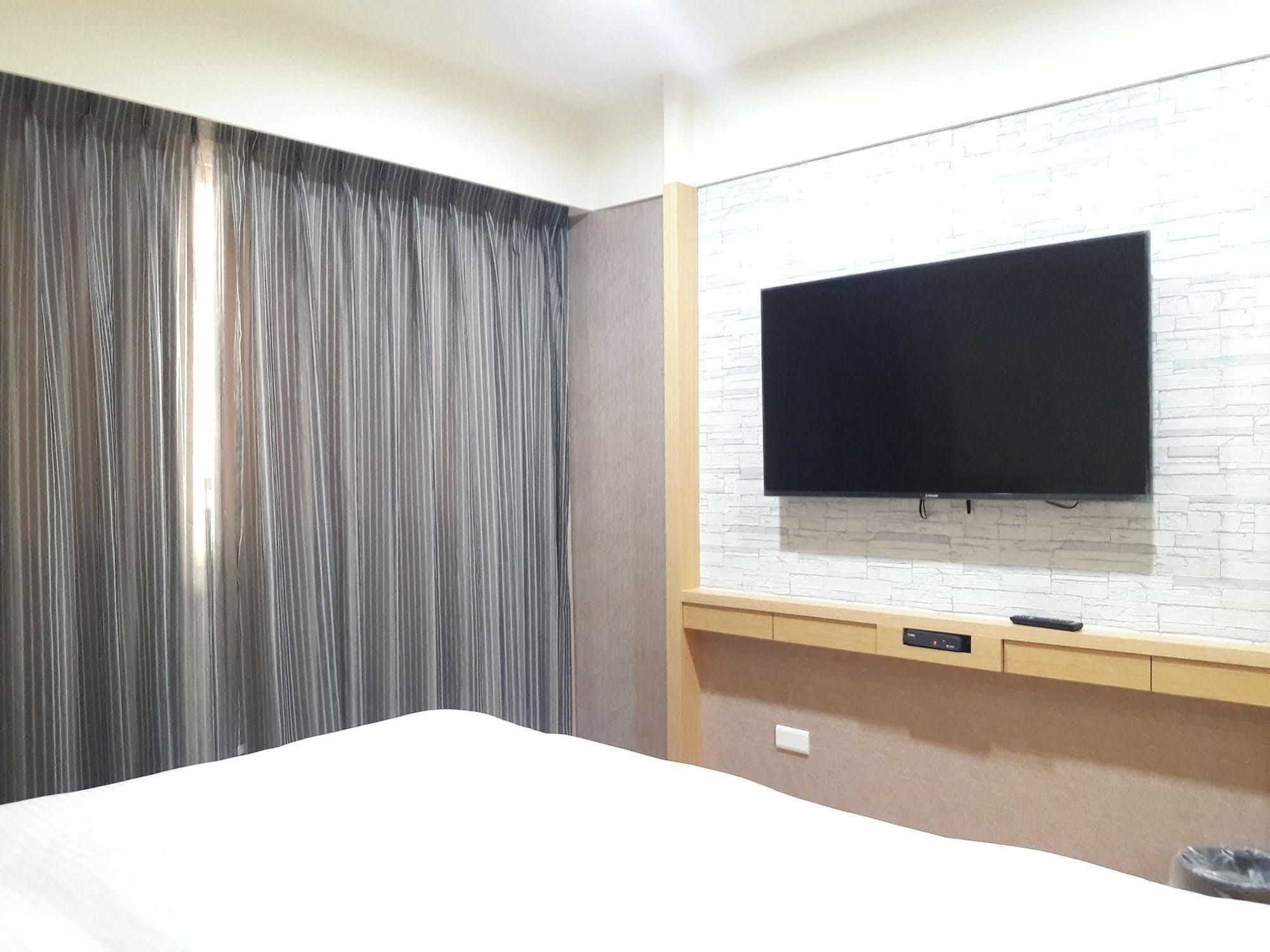 Mei Hotel ไถจง ภายนอก รูปภาพ