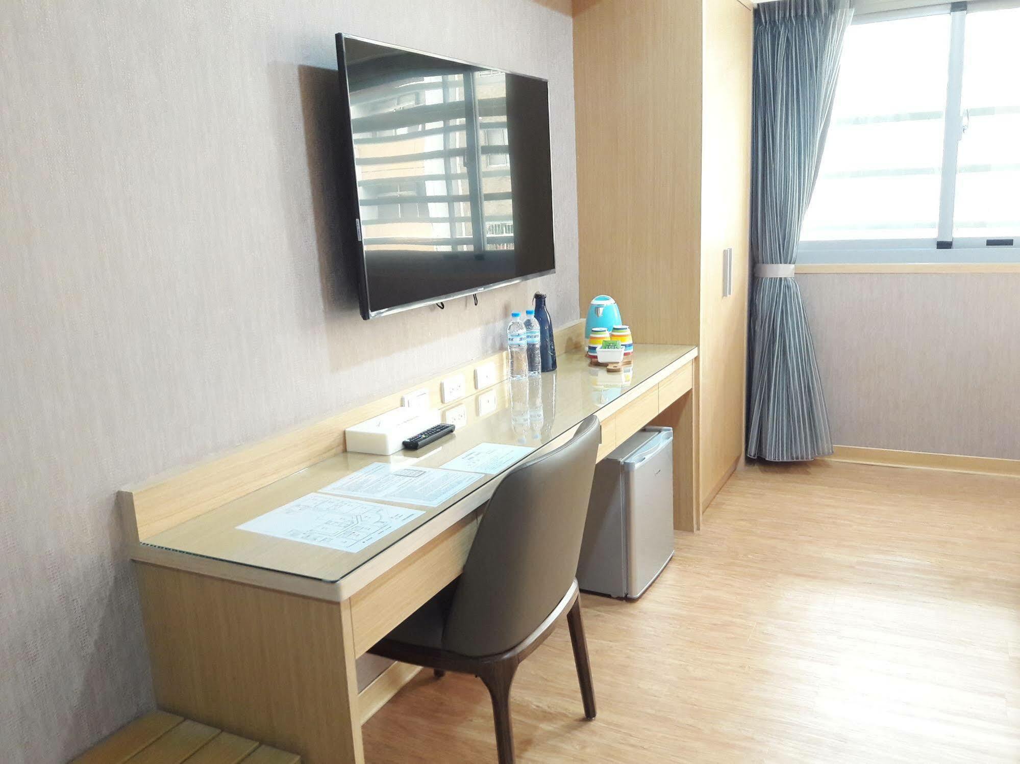 Mei Hotel ไถจง ภายนอก รูปภาพ